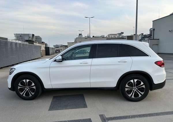 Mercedes-Benz GLC cena 172000 przebieg: 60000, rok produkcji 2020 z Barlinek małe 154